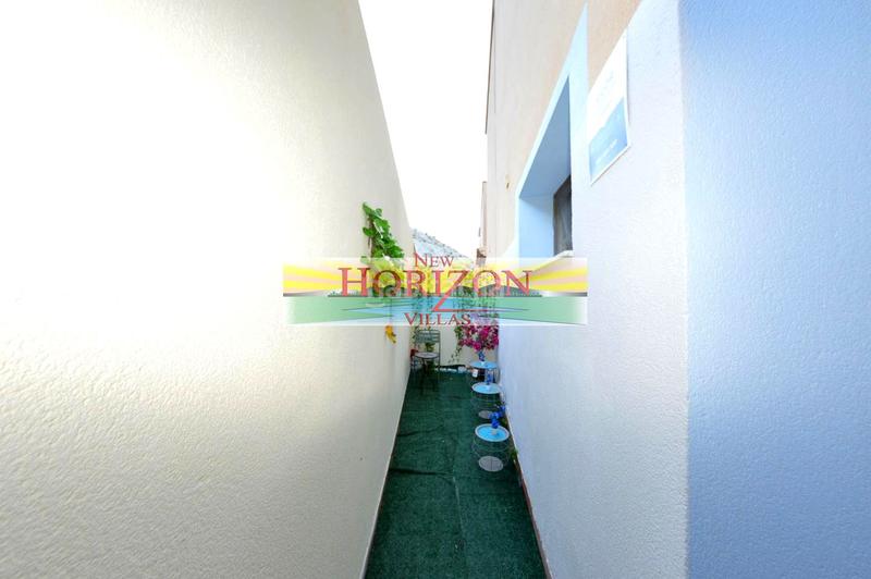 Foto 999efca5-7b7f-4f8e-99ed-d9e474d6baa4. Pis a Zurgena