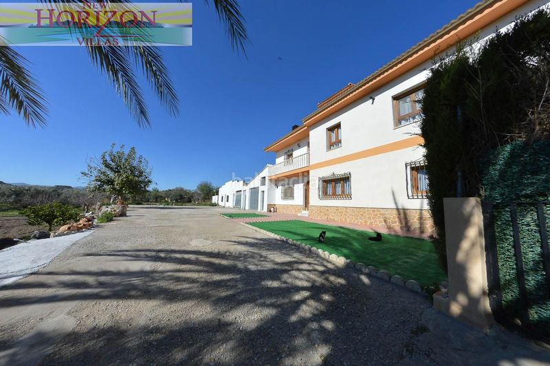 Foto 924142b2-fa23-4532-8b87-344eea0de0d2. Casa  de campo con 2 plantas en Albox
