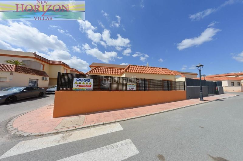 Foto ac6233b8-3ef7-4754-9db0-04b03966e110. Casa a Zurgena