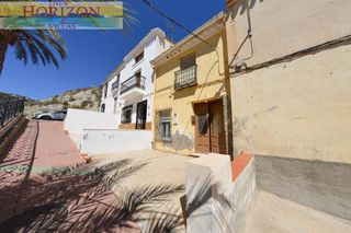 Casa en Zurgena. Casa de pueblo en zurgena