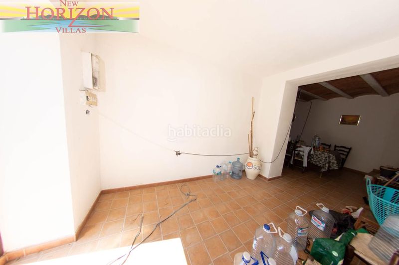 Foto a0a4841e-b82b-4d75-b3af-056168a728ee. Casa amb aparcament a Taberno