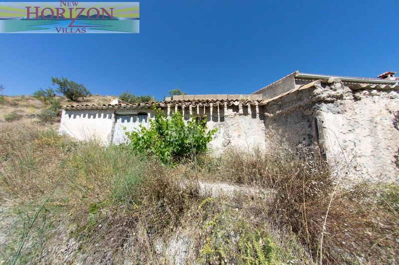 Foto dae4ceb3-bbbb-40b1-b6b3-989a4da586e9. Casa amb aparcament a Taberno