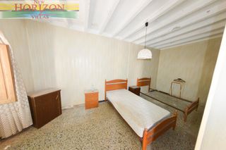 Casale in Zurgena. Casa de pueblo en zurgena