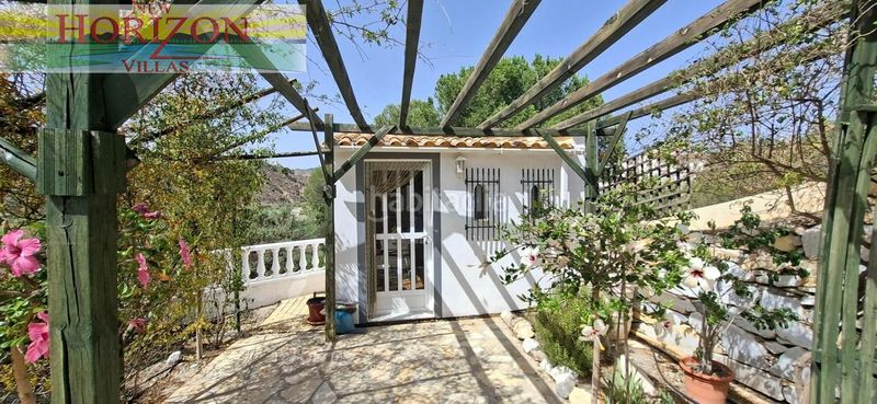 Foto 1edc0266-5c4a-4328-83ec-afd55e01f621. Casa amb piscina a Arboleas