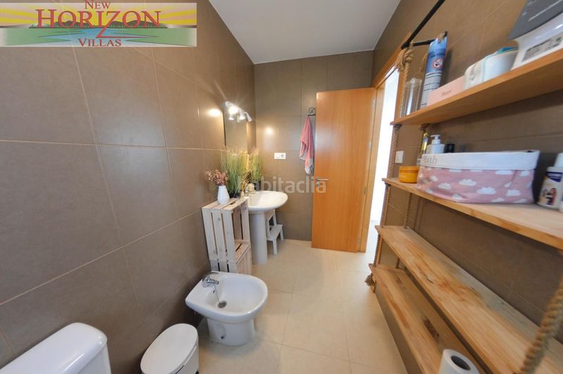 Foto df099f6e-ba6b-480c-ae50-2ba3809c50a8. Casa a Zurgena