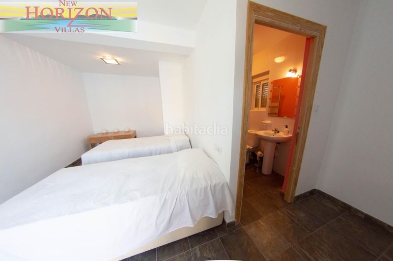 Foto 0123aeb9-dfd1-40d5-bfbe-35f9fa664d94. Casa adossada a Arboleas