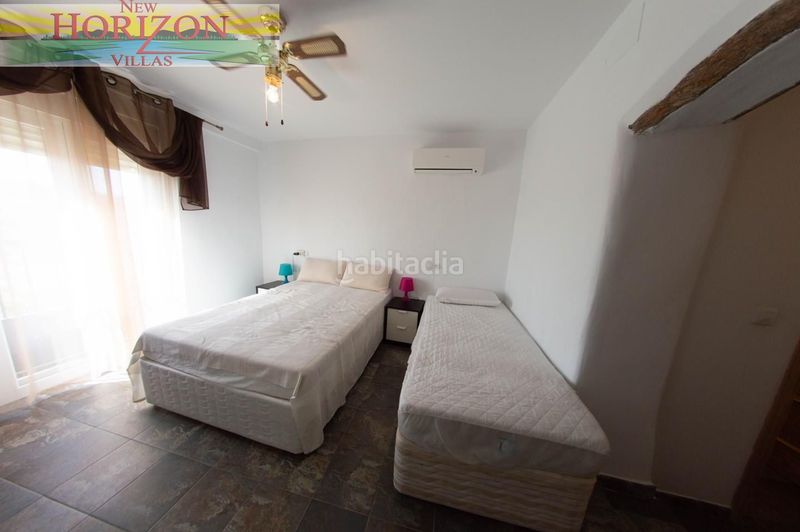 Foto 698e7fb8-34e8-4170-8bc1-ab22db48c0a3. Casa adossada a Arboleas