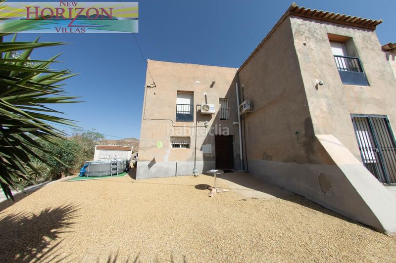 Foto 87c81850-34c9-4b35-b8f4-0e4c7e9edc97. Casa adossada a Arboleas
