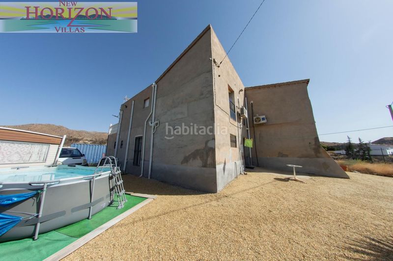 Foto aedb94e6-9b14-4e66-8562-c80606bf7fb8. Casa adossada a Arboleas