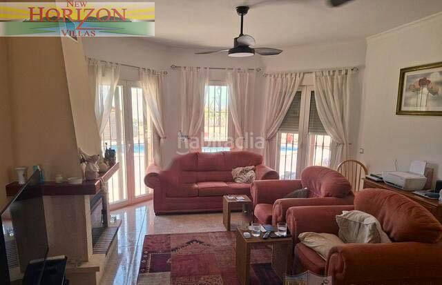Foto bcb74bef-b573-474d-993d-353164b3d8c9. Casa amb piscina a Partaloa