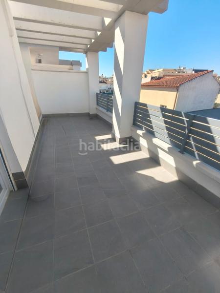 Foto ddd35d17-2192-4da2-bbae-875d7e70d355. Lloguer àtic amb aparcament piscina a Residencial Triana - Barrio Alto Gabias (Las)