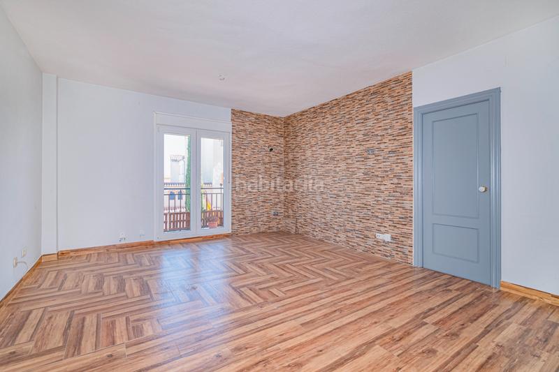 Foto 79ad23df-9350-4b97-9850-173770b3d64b. Piso ¡oportunidad única en el corazón de cullar vega! en Cúllar Vega