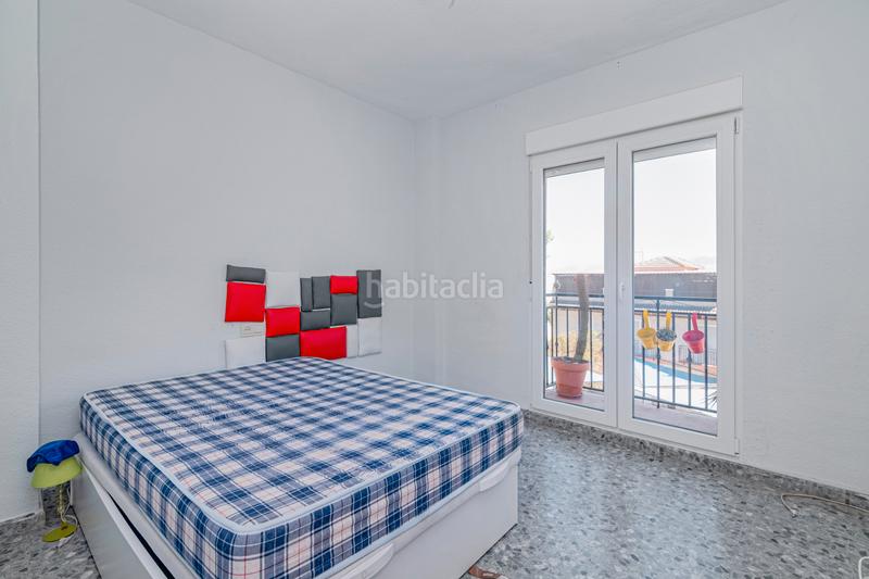 Foto b5f71c1f-89d1-483a-8e55-ba54379b5a5f. Piso ¡oportunidad única en el corazón de cullar vega! en Cúllar Vega