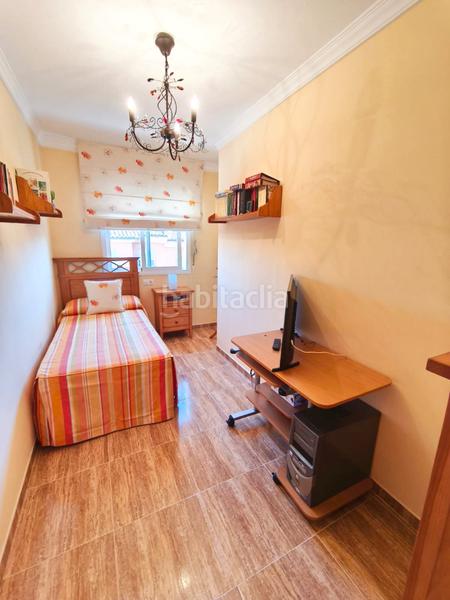Foto b10ebe7e-61bc-4d21-87d1-0d8d79e85ec2. Casa adossada amb aparcament a Aljomahima - Ermita Gabias (Las)