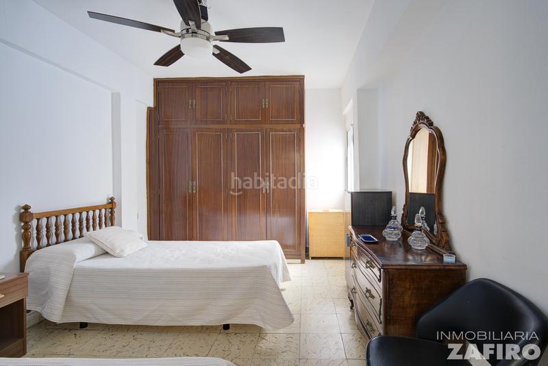 Foto 135c9042-8e70-4e7f-a66f-f93eb5e3b63b. Piso en calle granados 7 piso 2 dormitorios centro en Granada