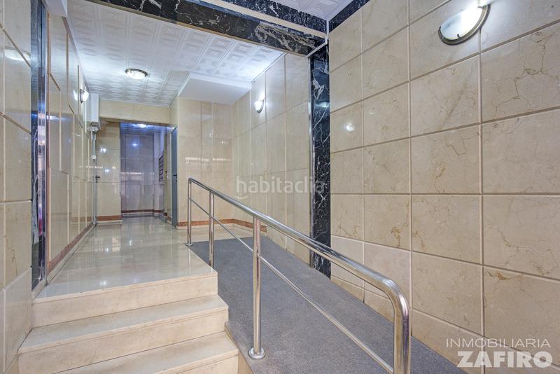 Foto b582c3c6-3552-41b2-8bed-4e588edda350. Piso en calle granados 7 piso 2 dormitorios centro en Granada