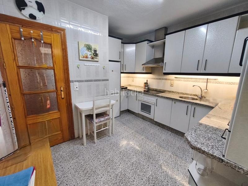 Foto b01915c0-846e-4e67-9f63-cc78aab1004f. Miete etagenwohnung in Castaño - Mirasierra Granada