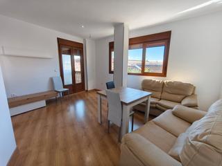 Rent Flat in Casco Histórico. Piso 2 dormitorios con despacho amueblado