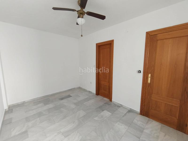 Foto ec94b6b1-1544-4a34-9f3c-92cc8eb18590. Rent penthouse with parking in Parque de la Ermita Churriana de la Vega