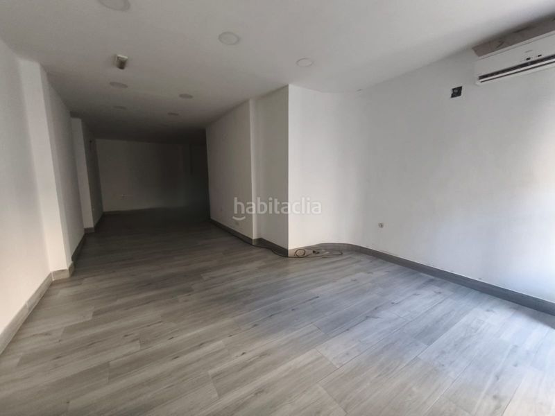 Foto dfb6adc4-e4fa-441a-abf6-a1c969e3f08c. Location local commercial dans Cúllar Vega