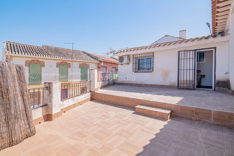 Foto 88da60a5-5a65-42f2-8256-c00863877c6a. Casa amb aparcament a Cijuela