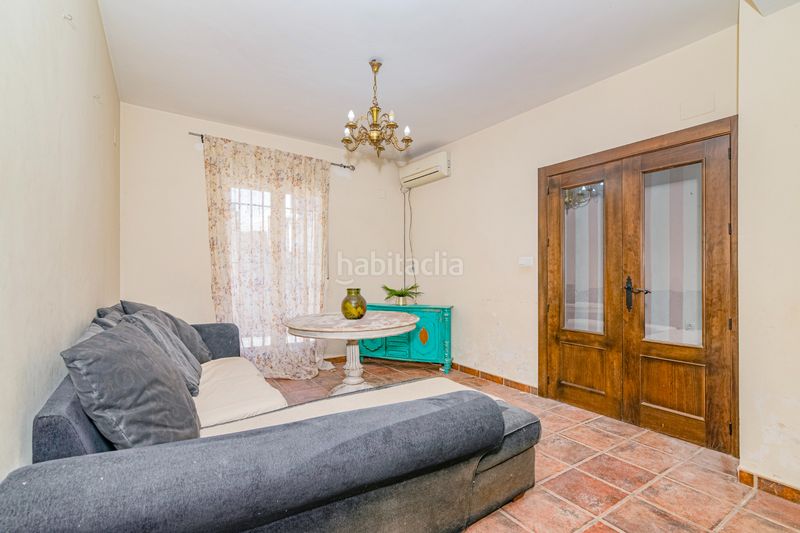 Foto e4b28a90-f885-4a71-a883-9b915e4b6e99. Casa amb aparcament a Cijuela