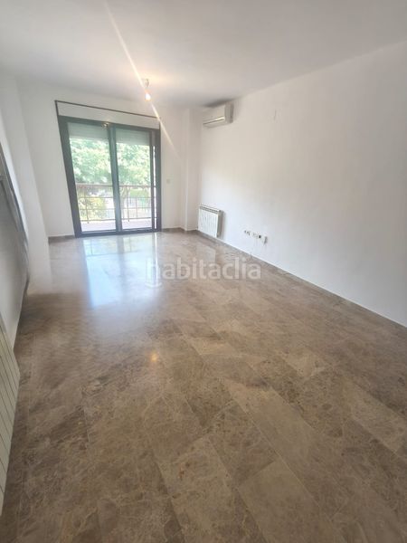 Foto c53ff267-cd52-475e-9efc-a94fa76c11e3. Pis amb calefacció aparcament a Ayuntamiento Alhendín