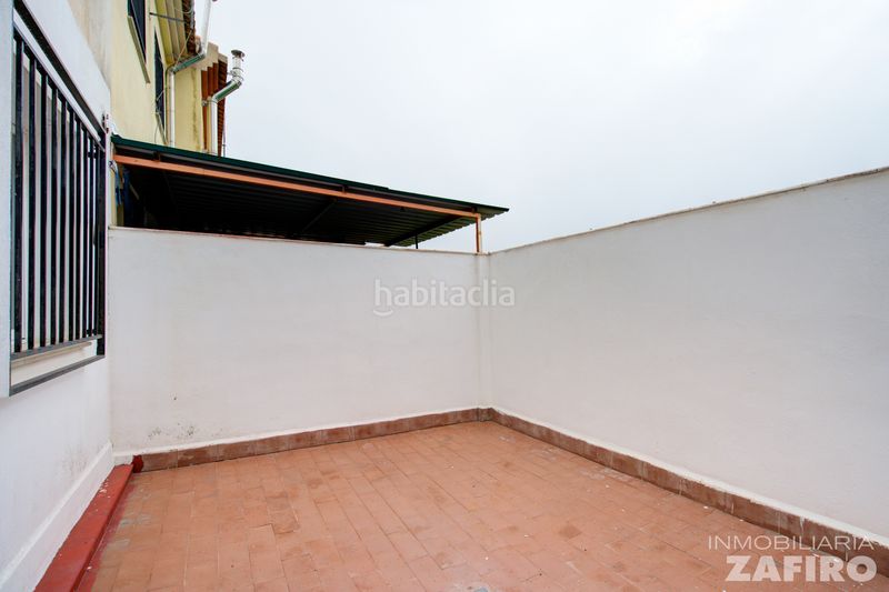 Foto cc4c3c5b-3c20-4bb0-a315-7ad19f0b256a. Casa adossada amb aparcament a Las Flores - Huerta Gabias (Las)