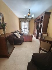 Affitto Appartamento in Aljomahima - Ermita. Piso 2 dormitorios amueblado