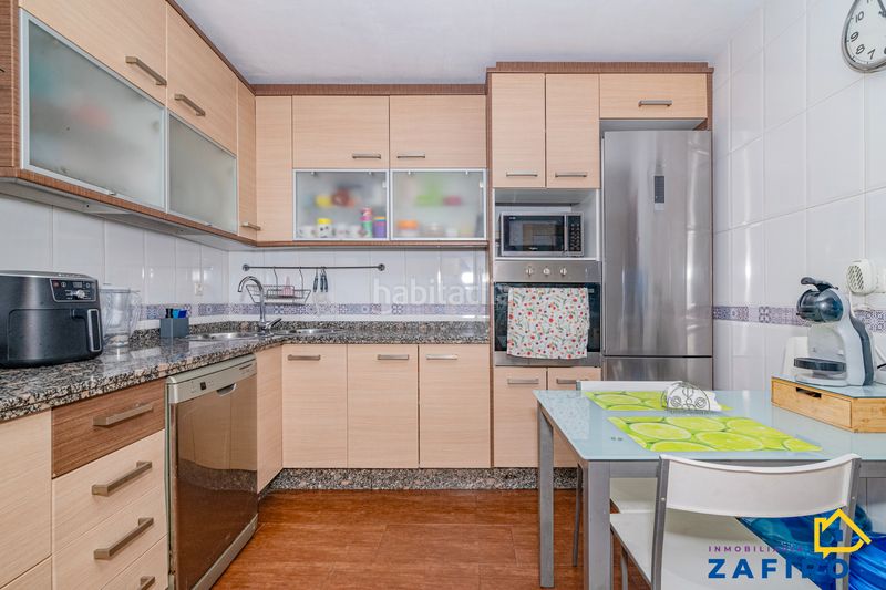 Foto 5cf34a9d-13ee-4e1f-b996-28f74e1d6ca1. Casa amb calefacció aparcament a Ayuntamiento Alhendín