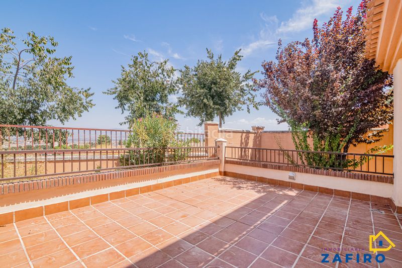Foto 6ff2a1ea-6f84-45ba-99ca-146dd87191fd. Casa adossada amb calefacció aparcament piscina a Gabias (Las)
