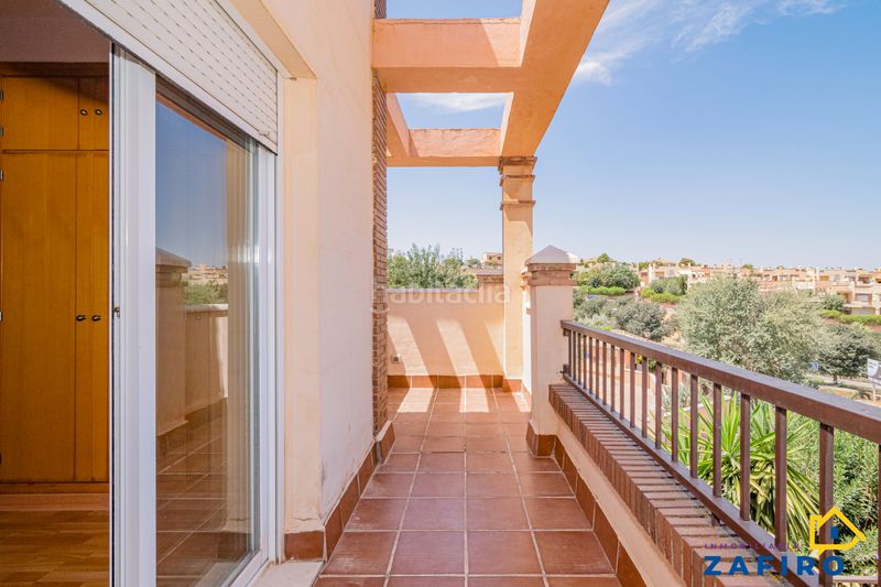 Foto e3ce9883-b9e5-47ad-8122-155c2802b0da. Casa adossada amb calefacció aparcament piscina a Gabias (Las)