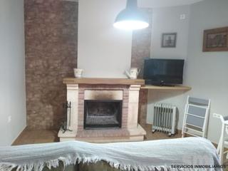 Apartament a Bosque (El). Venta de apartamento y local comercial en el bosque