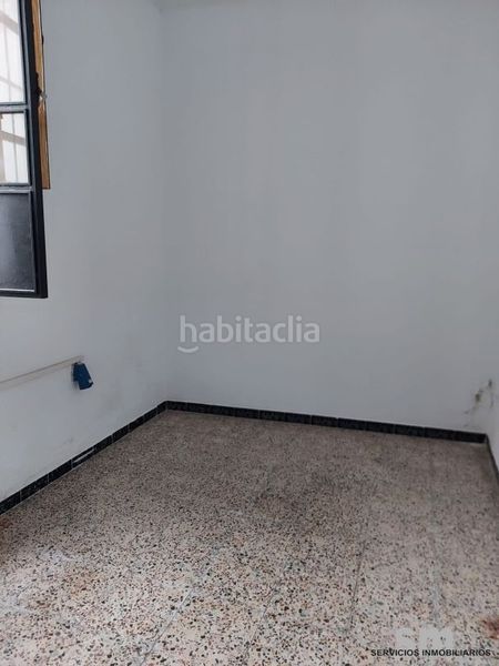 Foto 19553568-9bc5-40d7-9ed9-90c4477a7c97. Local comercial a Ubrique