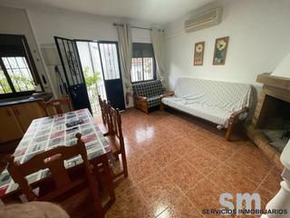 Casa a Grazalema. Venta de casa con garaje  2 apartamentos en grazalema