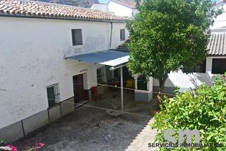 Casa a Villaluenga del Rosario. Venta de casa independiente en villaluenga del rosario