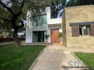 Casa en Bollullos de la Mitacin. Chalet en venta, en urbanizacin la juliana, bollullos de la mit
