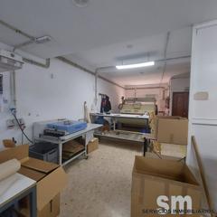 Local commercial à Ubrique. Venta de local de dos plantas en barriada andalucía