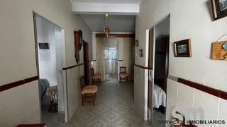 Casa a Ubrique. Amplia casa en venta en muy buena zona