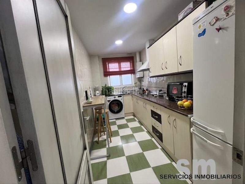Foto dd77e0ef-8287-4583-b1e1-ade0f326c2b5. Piso  en venta con ascensor en zona céntrica en Ubrique