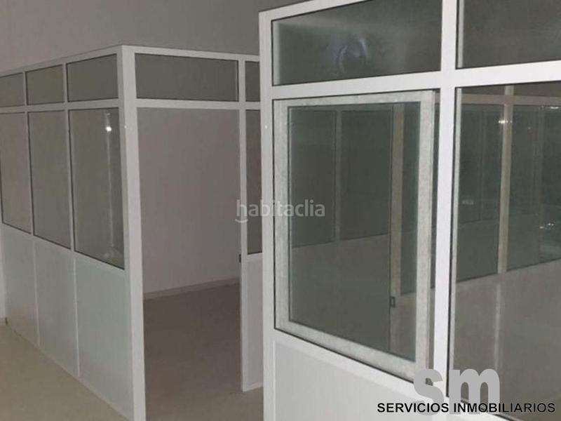 Foto 5a355925-3ba6-4ee9-a1d8-193346905776. Oficina amb aparcament a Ciudad Jardín Sevilla