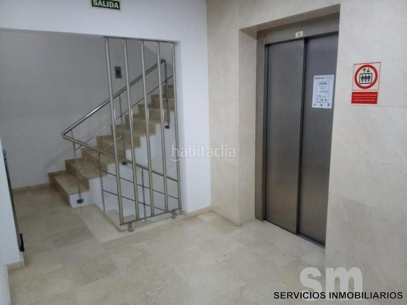 Foto ec5c00b0-1753-4f0a-8432-df9abe9e3bcb. Oficina amb aparcament a Ciudad Jardín Sevilla