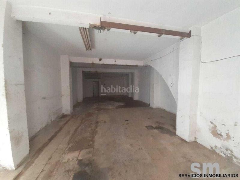 Foto 2f2475f8-1a87-40ce-846c-549940012d72. Local comercial  en venta en Torreblanca Sevilla