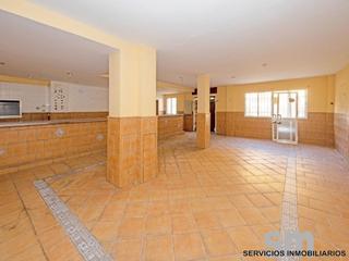 Local Comercial a Barrio Alto. Oportunidad única! amplio local comercial en san juan de aznalfa