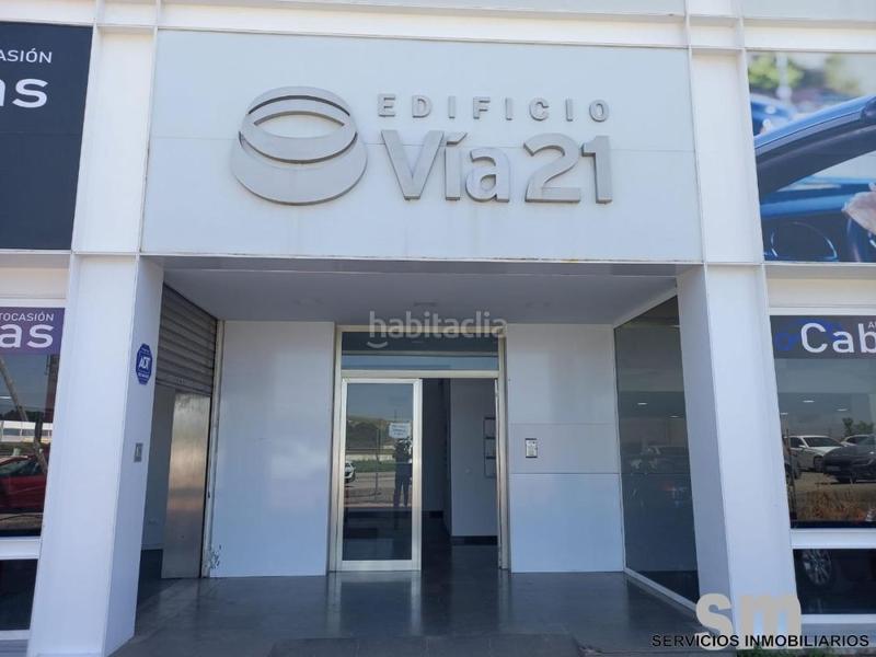 Foto 769b2d7c-9bee-41af-89dc-0a497514f155. Ufficio con parcheggio in Gelves