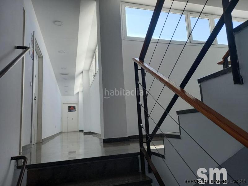 Foto c52ce986-f332-4caa-9798-de4deebb09b7. Ufficio con parcheggio in Gelves