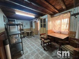 Casa en Villaluenga del Rosario. Venta de casa con necesidad de reforma en villaluenga del rosari