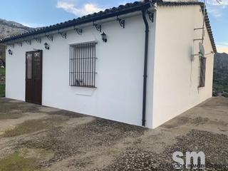 Finca rústica a Benaocaz. Venta de rustica con casa, en benaocaz