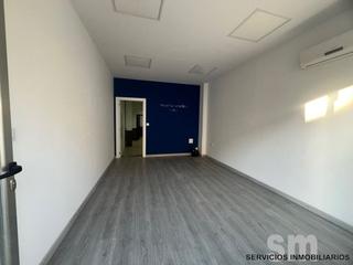Lloguer Local Comercial a Ubrique. Oportunidad única en la zona de expansión de ubrique!