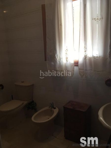 Foto e94fae5f-0389-418a-9405-f0bbf775a5ec. Casa a Ubrique